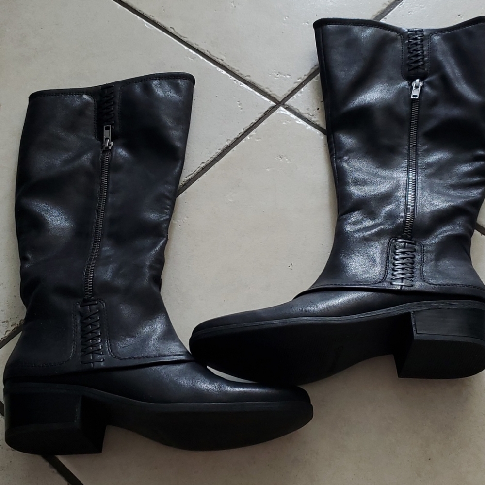 New knee-high boots